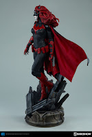 Pre-order de DC Comics Batwoman Premium Format Figure - Sideshow Collectibles