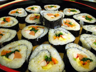 cara membuat sushi sederhana,cara membuat sushi roll,resep nasi sushi,cara membuat onigiri,cara membuat sushi salmon,cara membuat sushi matang,cara membuat sushi jepang,resep sushi,