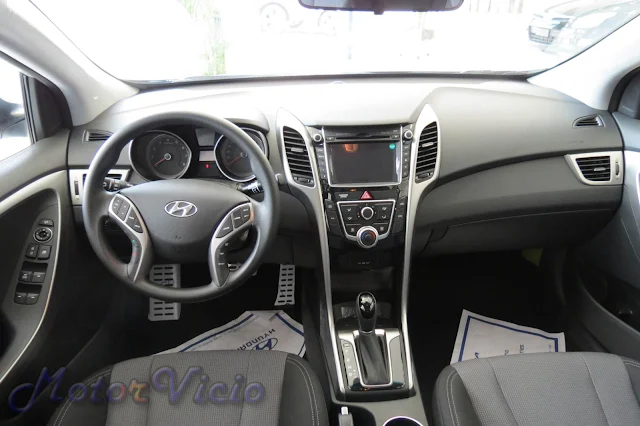 Novo Hyundai i30 2014 - interior