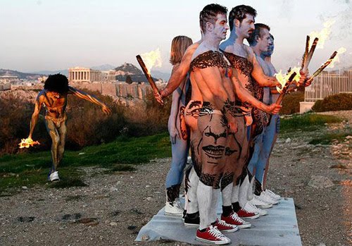 Amazing Obama Body Paint Illusion 