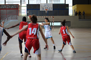 Paúles Autobuses Juantxu asciende a Sénior de Primera al ganar 63-42 al BerrioOtxoa