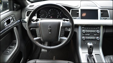 Lincoln-MKS-Ecoboost-2011_i2