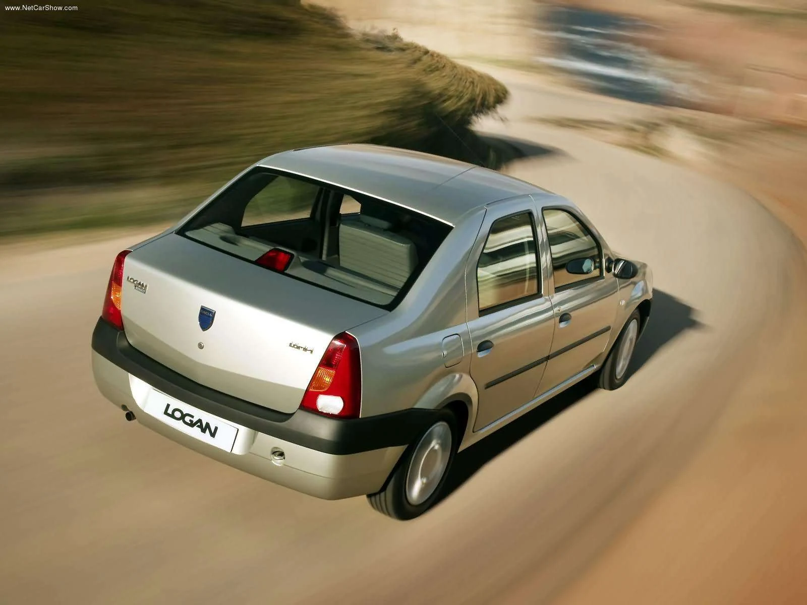 Hình ảnh xe ô tô Dacia Logan 1.6 MPI 2005 & nội ngoại thất