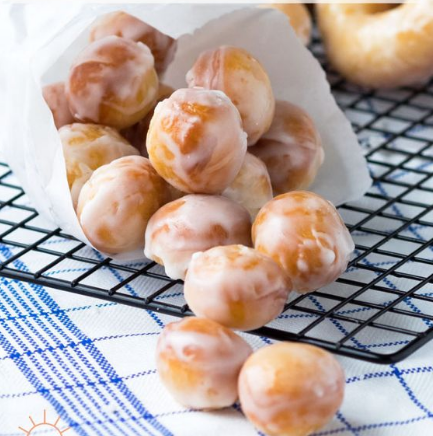 Glazed Donuts (Krispy Kreme Recipe Copycat)