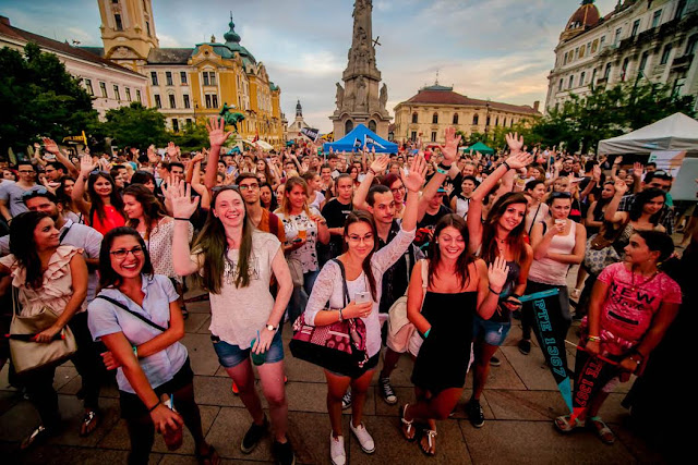 A Corriere della Sera, Olaszország legnagyobb példányszámban terjesztett és legolvasottabb napilapjának utazással foglalkozó oldala tette közzé a közelmúltban Európa 20 legjobb egyetemvárosát, amely felsorolásban Pécs is szerepel, többek között olyan városokkal együtt, mint Oxford, Manchester, Dublin, Bologna vagy Heidelberg.