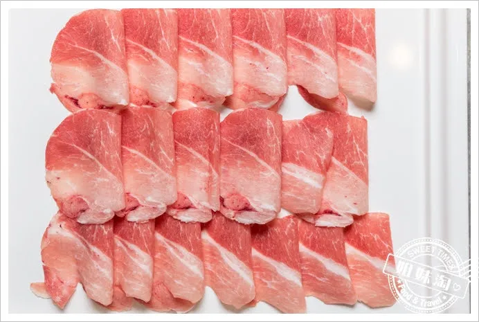 哈肉鍋大盤肉中脂培根豬