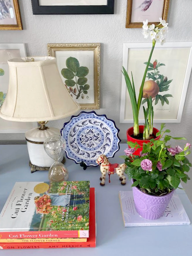 homemaking-winter-Library-table