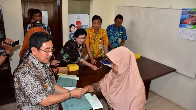 Korpri Serahkan Bantuan Korban Putting Beliung ke 15 KK dan 2 Sekolah 