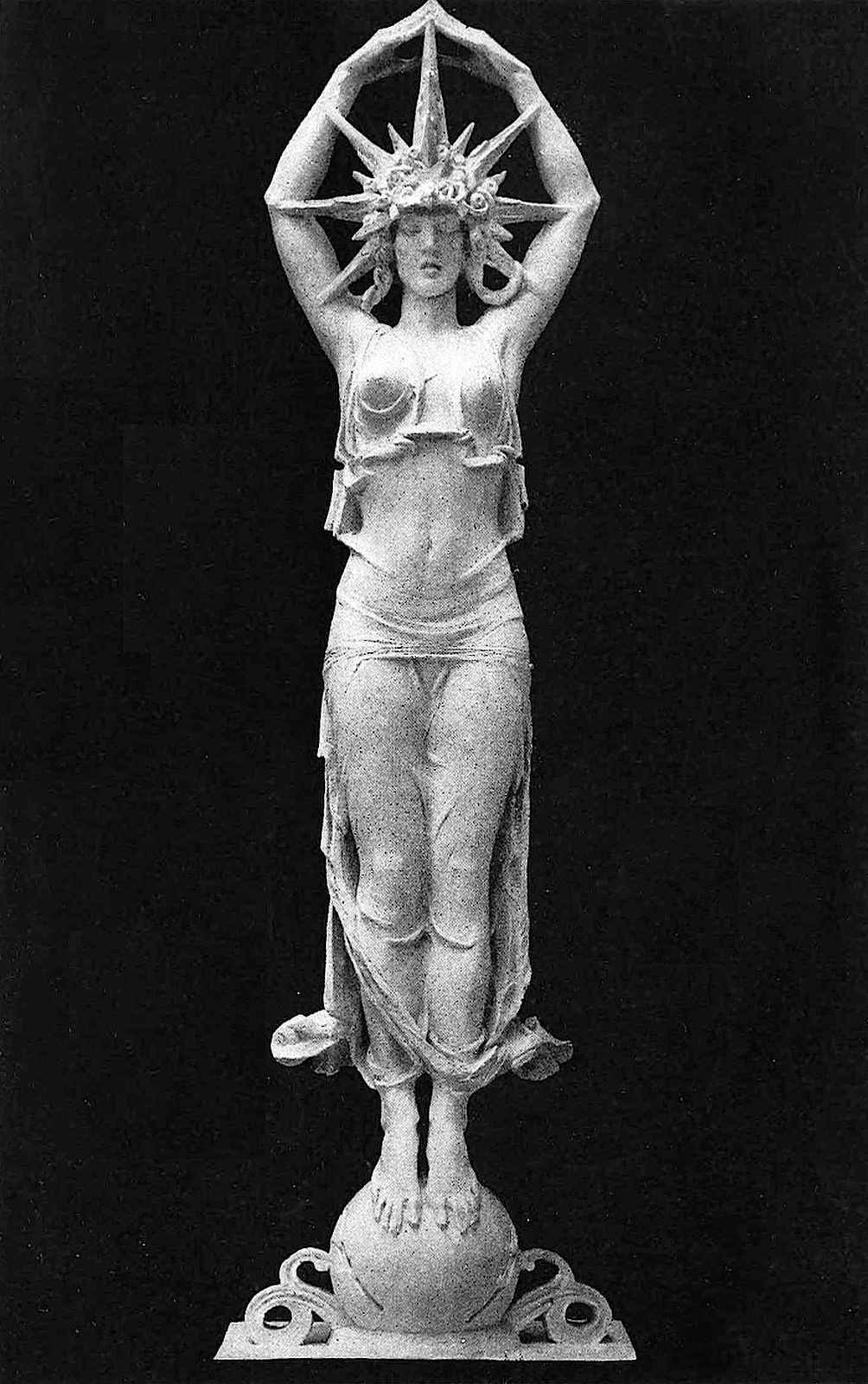 1915 pan pacific expo photo of ornamental sculpture