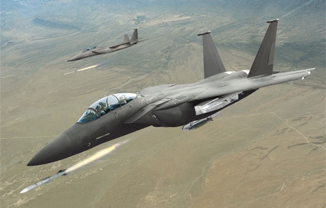 caças F-15