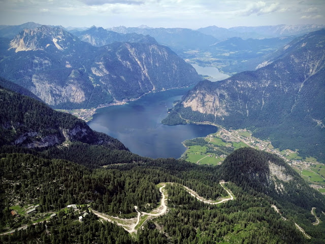 Panoramic view of the Hallstatter see and Dachstein mountains from 5fingers view point