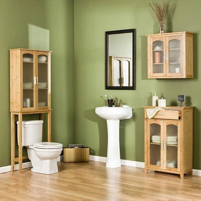 Bathroom in olive and bamboo tones