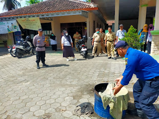 Personel Polsek Pengasih Ikuti Pelatihan Penanganan Kebakaran