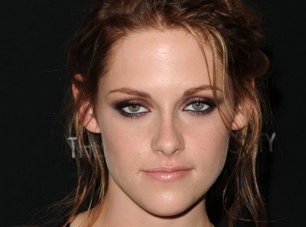 Kristen Stewart  Color on The Pink Sheeps  Maquillaje Inspirado En Kristen Stewart