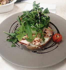 Warran Glen Garden Centre & Cafe, Warrandyte, salmon bagel