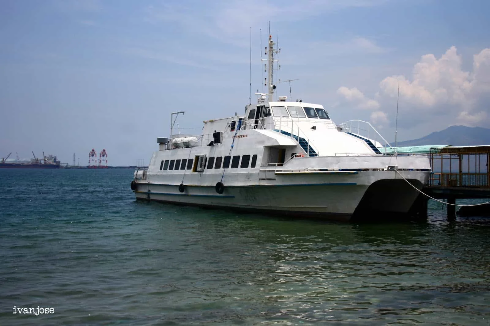 The ferry that would take us to Grande Island Resort