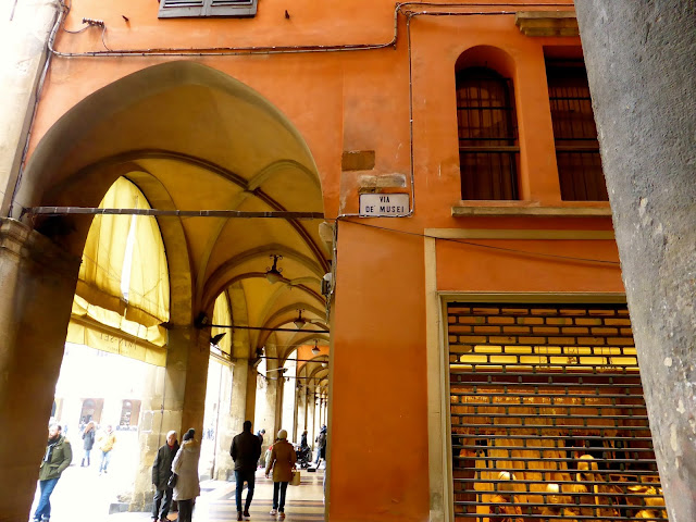 Bologna-portico-della-morte