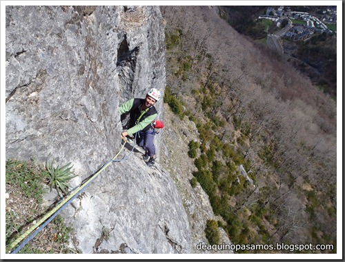 Via Diedro Sajuma 190m 6b  (6a A0 Oblig) (Peña Solano, Escarrilla) (Victor) 0556