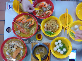 SUMO-Big-Prawn-Lobster-Crayfish-La-La-Singapore