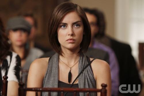  short hair Jessica Stroup that's her name