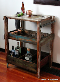 bar cart, rustic industrial, how to, build it, pallets, reclaimed wood, salvaged, tray, shelf, http://goo.gl/vDoqBv