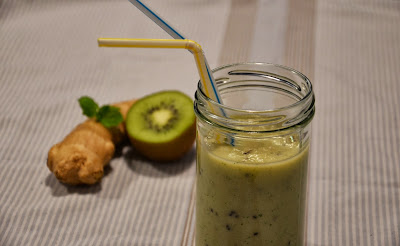 smoothie kiwi mynte ingefær mandelmælk mælkefri