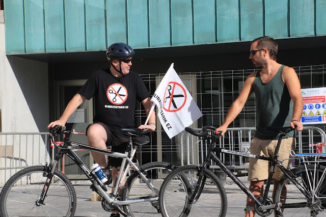 marcha ciclista contra los recortes municipales