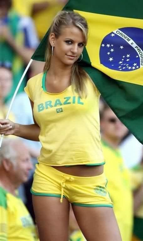 http://pictures4girls.blogspot.com/2014/04/cheerleaders-2014-brazil.html