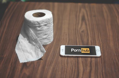 Pornhub to limit it's upload and roll out download option