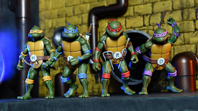 San Diego Comic-Con 2017 Exclusive Teenage Mutant Ninja Turtles Classic Cartoon Television Series Action Figure Box Set by NECA