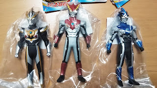 ウルトラマンルーブ、ロッソ、ブル