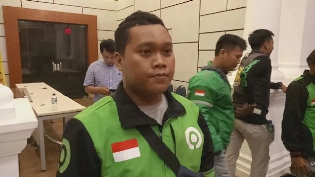 Ditendang Polisi gegara Terobos Jalur Jokowi, Begini Pengakuan Driver Ojol