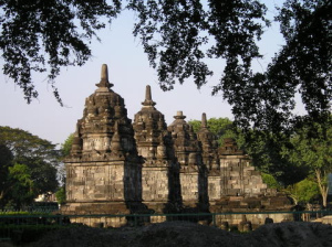  Di Indonesia banyak ditemukkan bangunan bangunan Candi Nih Contoh Candi-Candi Di Indonesia ( Ciri-Ciri Candi di Indonesia)