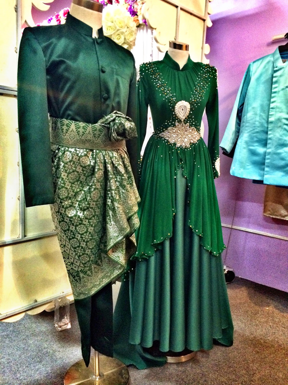  Baju  Pengantin  Warna Hijau  Emerald  Inspirasi Pernikahan