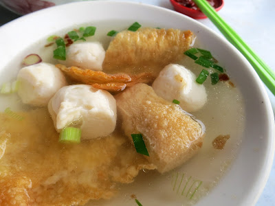 Famous No Name Fish Ball Noodles @ Mengkibol River Hawker Centre in Kluang, Johor