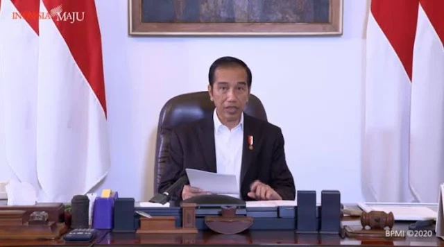 Mujahid 212: Jokowi Akan Dikenang sebagai Presiden yang Paling Banyak Cacat Prestasi