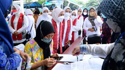 Ibu Iriana dan Ibu Wury Tinjau Pelaksanaan Tes IVA di Tangerang