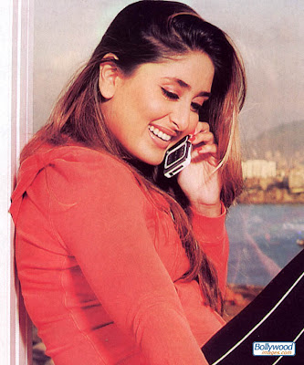 kareena kapoor was very baeutiful and young.