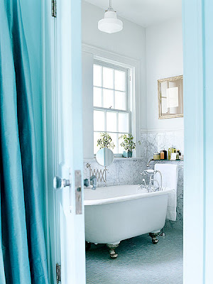 Blue Bathroom Design as a Retro Bathroom