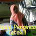 Gadis Kecil Pengincar Tetek