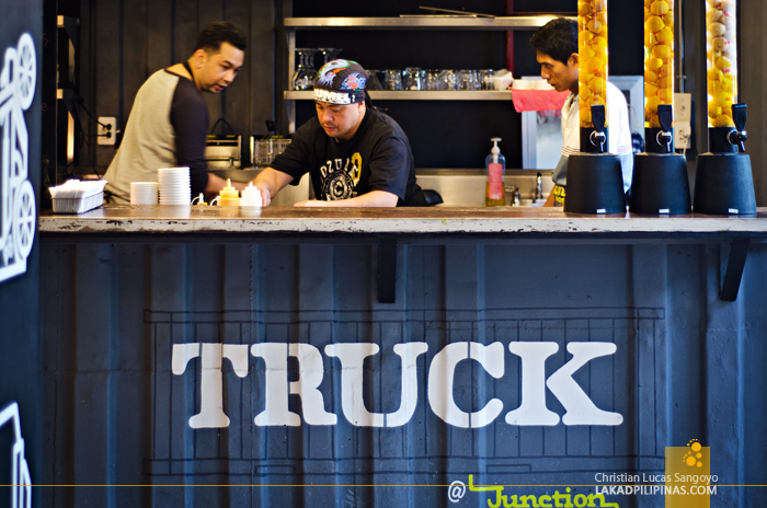 Truck Junction Hostels Restaurant