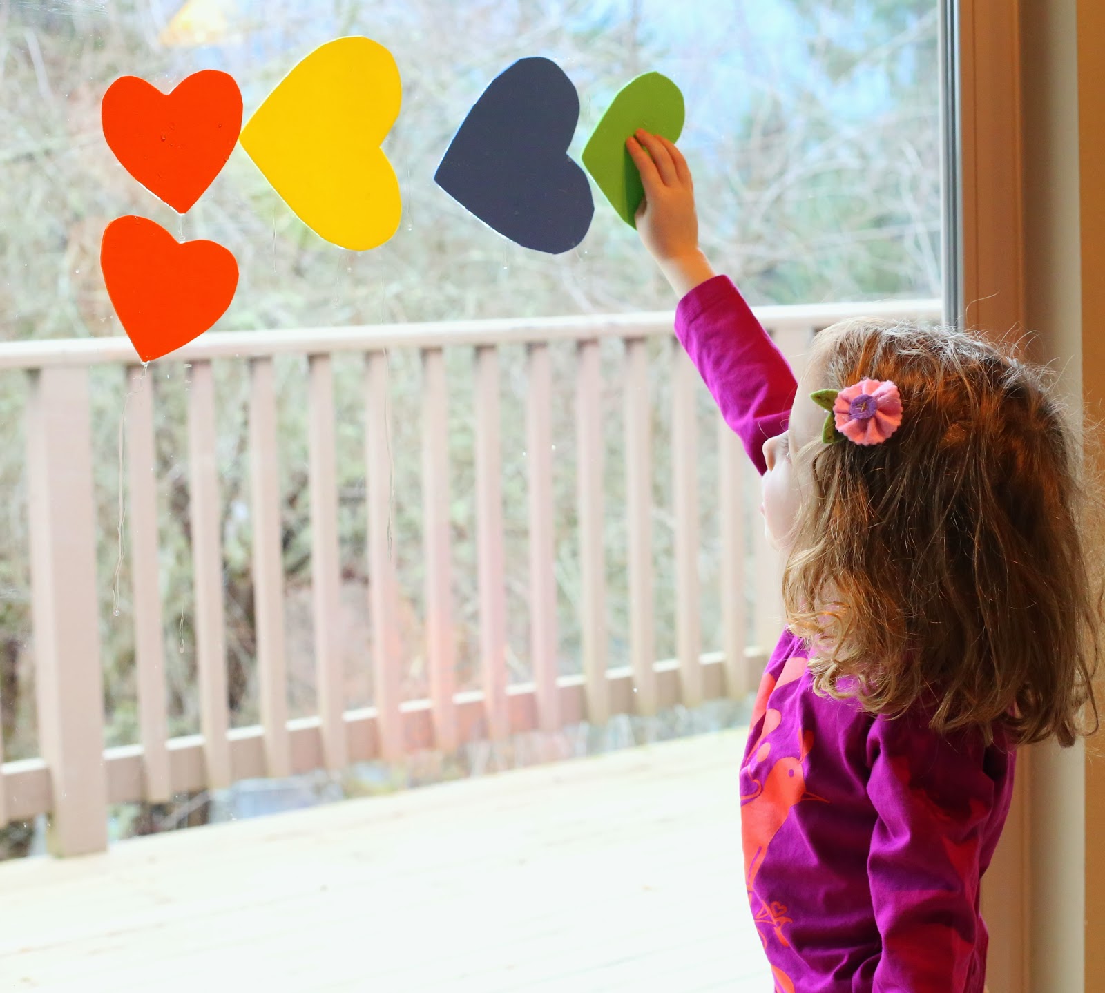 Make your own reusable heart window or bath art set - total cost around one dollar!  From Fun at Home with Kids