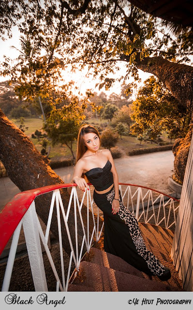 attractive outdoor portrait nang zham hom