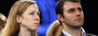 Chelsea Clinton anuncia su compromiso por e-mail