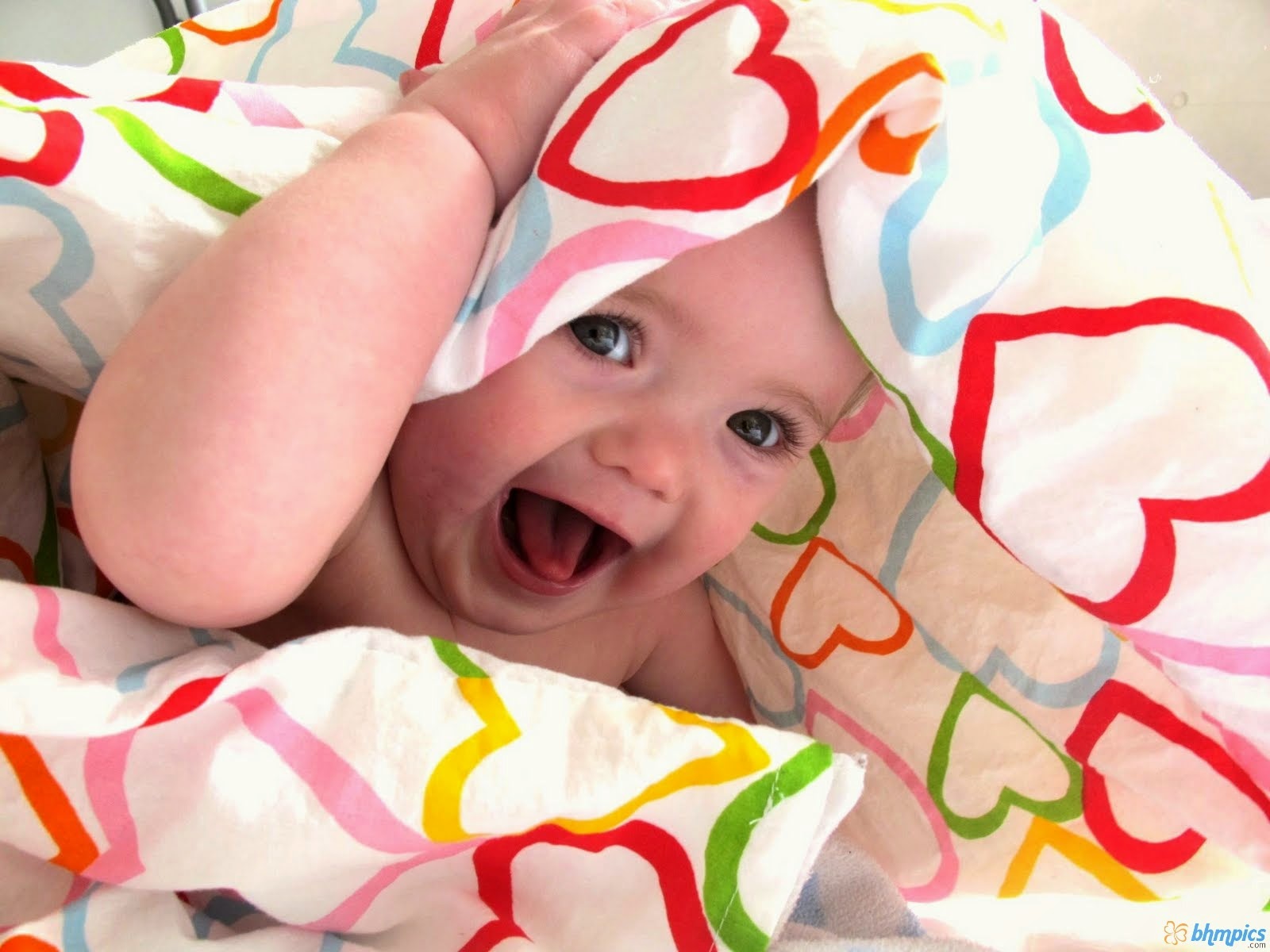 Kumpulan Foto Ekspresi Wajah Bayi Bayi Paling Lucu Dan Menggelikan