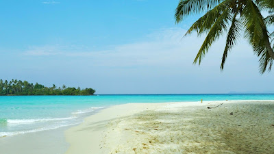 paradise beach desktop wallpaper