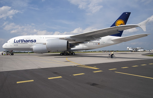 Lufthansa Airbus A380-800 At Berlin