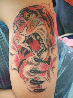 tiger tattoo on hand