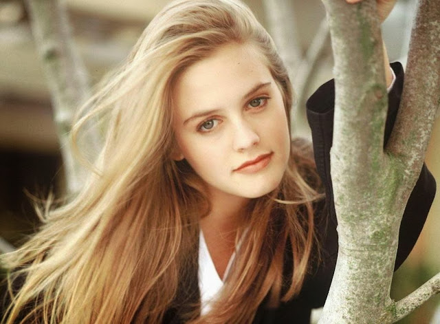 Alicia Silverstone HD Wallpaper Free