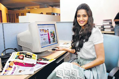 actress Sonam Kapoor at DNA Office